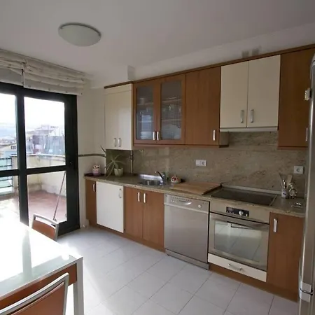 Atico Centro 3hab+garaje+terraza+wifi شقة *